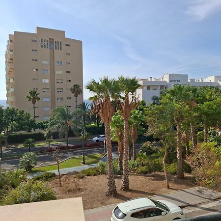 Central 2-Bed Apartment In Estepona Port Bagian luar foto